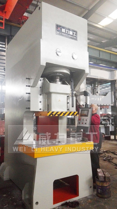 250噸液壓沖孔機