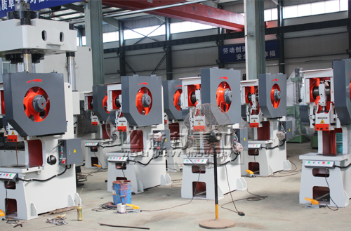 63噸深喉沖床深喉1250（圖示），如需了解最新山東沖床廠價格詳情請致電0632-5681708