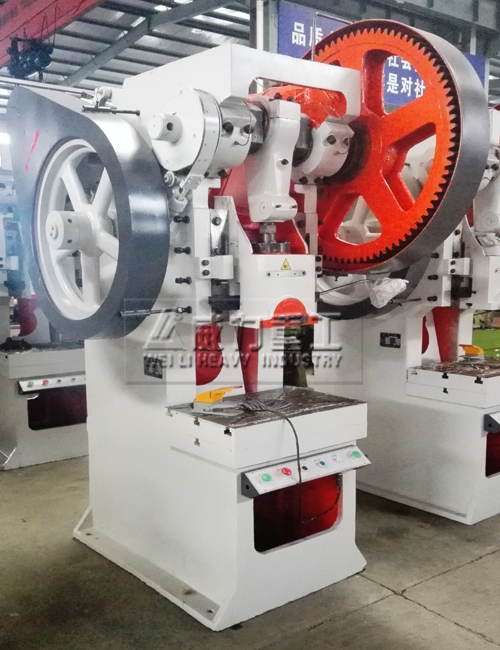 63噸沖床的安全操作